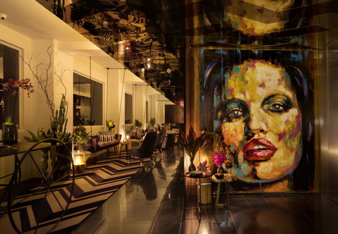 Adelphi Hotel - Accommodation Gladstone 2
