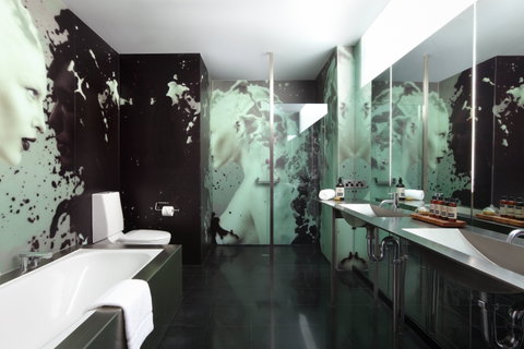 Adelphi Hotel - Accommodation Gladstone 5