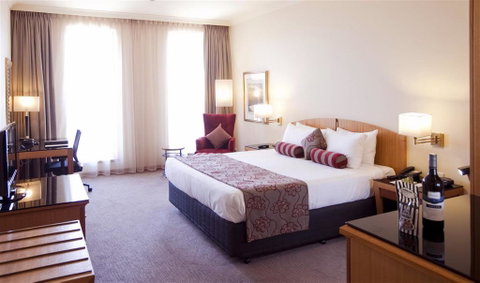 Duxton Hotel - Accommodation Gladstone 5