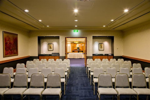 Duxton Hotel - Accommodation Gladstone 10