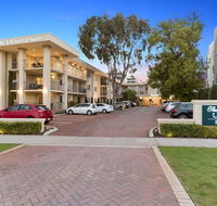 The Peninsula Riverside Apartments - Accommodation Gladstone
