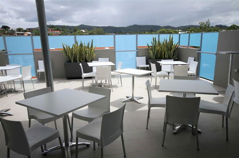 Jephson Hotel - Accommodation Gladstone 11