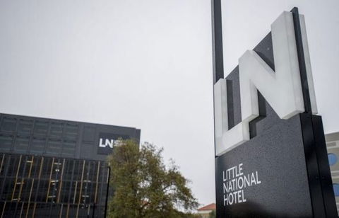 Little National Hotel - Accommodation Gladstone 1