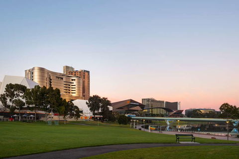 Eos By SkyCity - Accommodation Gladstone 0