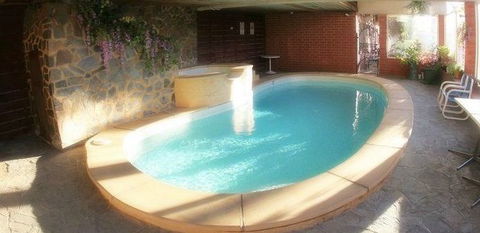 Granada Motor Inn Adelaide - Accommodation Gladstone 0