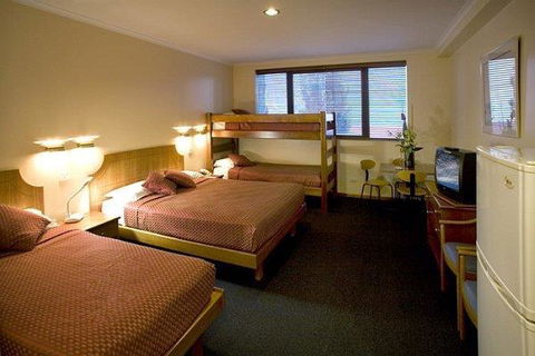 Capital Executive Apt Hotel Canberra - Accommodation Gladstone 2