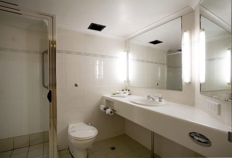 Capital Executive Apt Hotel Canberra - Accommodation Gladstone 4