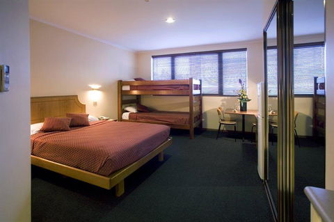 Capital Executive Apt Hotel Canberra - Accommodation Gladstone 7