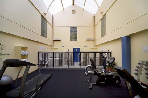 Capital Executive Apt Hotel Canberra - Accommodation Gladstone 8