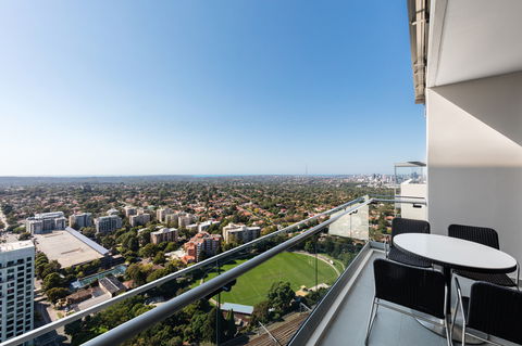 Meriton Suites Chatswood - Accommodation Gladstone 3