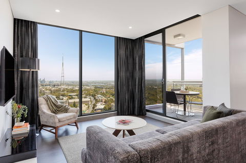 Meriton Suites Chatswood - Accommodation Gladstone 17