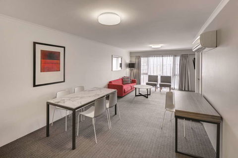 Adina Serviced Apartments James Court - Accommodation Gladstone 5