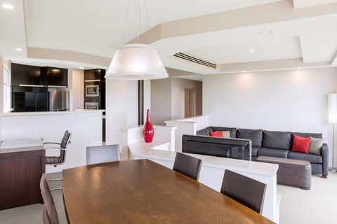 RACV Royal Pines Resort - Accommodation Gladstone 13