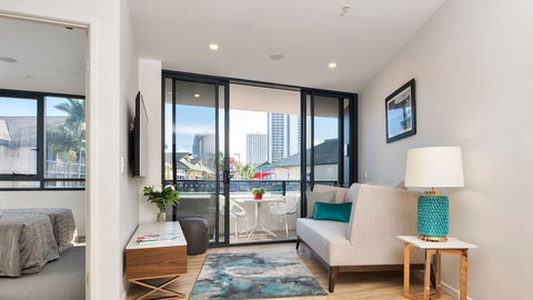 Arise Ruby Gold Coast - Accommodation Gladstone 5