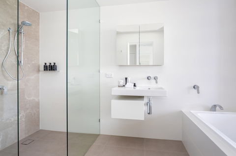 Arise Ruby Gold Coast - Accommodation Gladstone 11