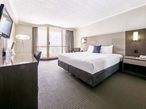 Novotel Surfers Paradise - Accommodation Gladstone 3