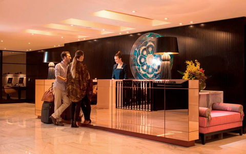 Mayfair Hotel - Accommodation Gladstone 3