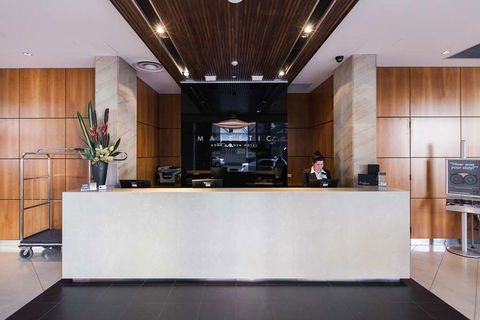 Majestic Roof Garden Hotel - Accommodation Gladstone 2