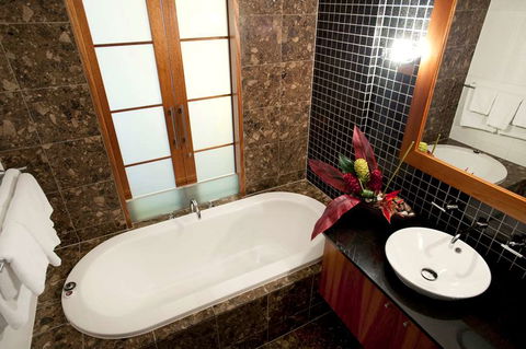 Majestic Roof Garden Hotel - Accommodation Gladstone 5