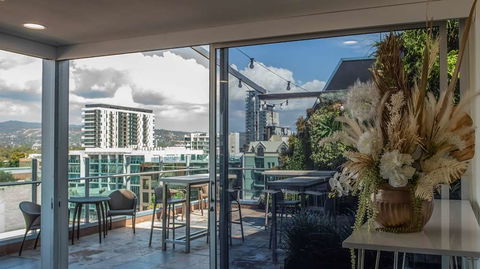 Majestic Roof Garden Hotel - Accommodation Gladstone 10