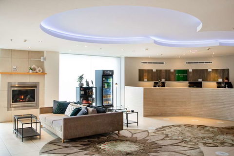 The Terrace Hotel - Accommodation Gladstone 1