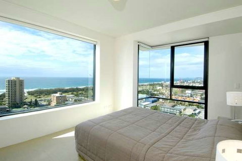 Mantra Broadbeach on the Park - Accommodation Gladstone 12
