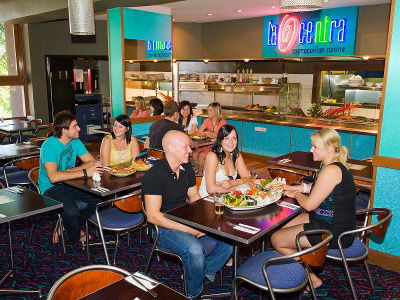 Islander Resort Hotel - Accommodation Gladstone 5