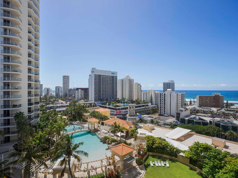 Mantra Towers Of Chevron Surfers - Accommodation Gladstone 2