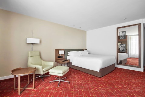Melbourne Marriott Hotel - Accommodation Gladstone 4