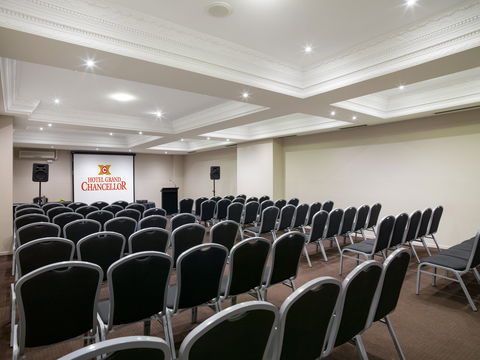 Hotel Grand Chancellor - Accommodation Gladstone 13