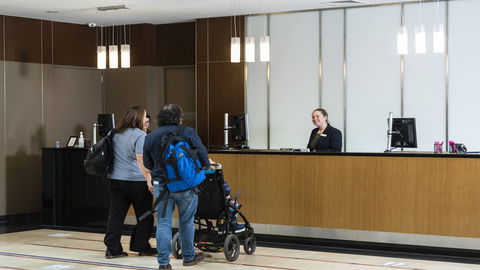Crowne Plaza Canberra - Accommodation Gladstone 3