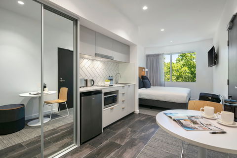 Quest Canberra City Walk - Accommodation Gladstone 5