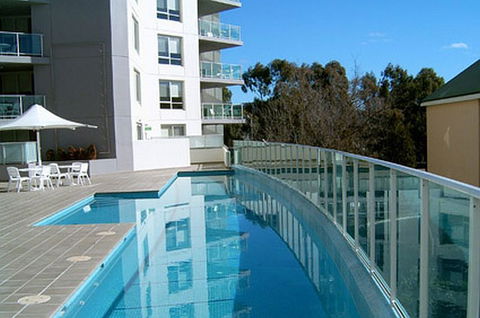 Pacific Suites Canberra - Accommodation Gladstone 2
