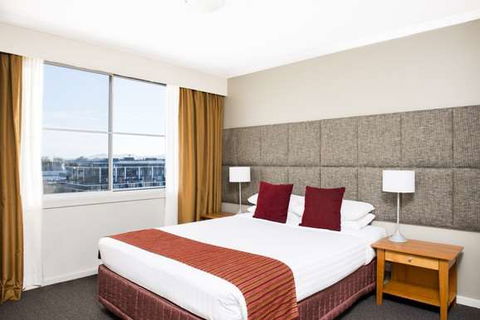 Mantra On Northbourne - Accommodation Gladstone 3