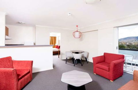 Mantra On Northbourne - Accommodation Gladstone 13