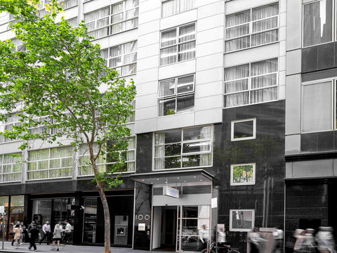 Mantra 100 Exhibition - Accommodation Gladstone 0
