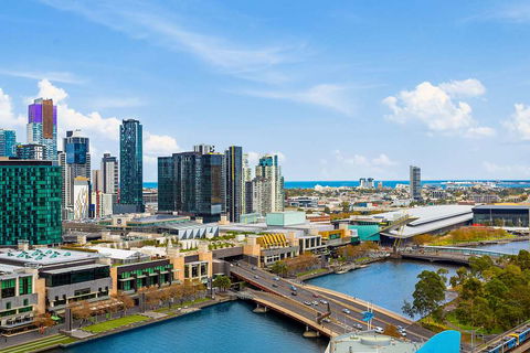 Clarion Suites Gateway - Accommodation Gladstone 1