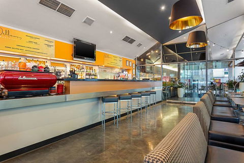 Clarion Suites Gateway - Accommodation Gladstone 9