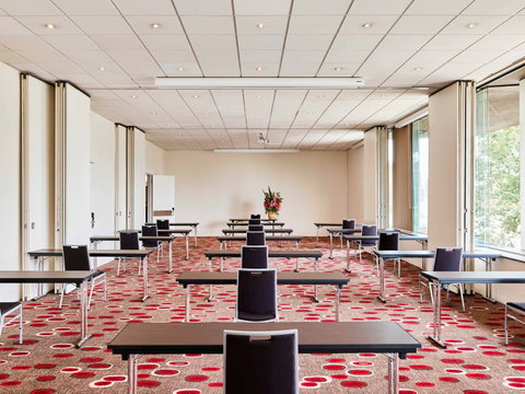 Mercure Melbourne Albert Park - Accommodation Gladstone 11