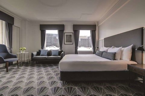 The Savoy Hotel On Little Collins - Accommodation Gladstone 9