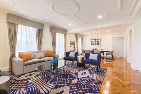 The Savoy Hotel On Little Collins - Accommodation Gladstone 10