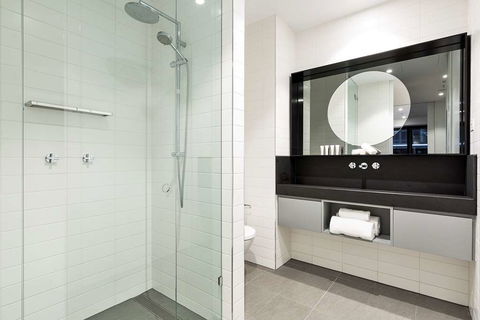 Tyrian Serviced Apts Albert Park Lane - Accommodation Gladstone 1