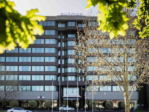 Pullman Melbourne Albert Park - Accommodation Gladstone 0