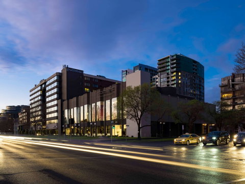 Pullman Melbourne Albert Park - Accommodation Gladstone 1