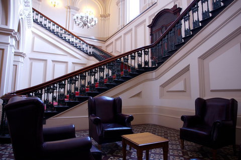 Quest Grand Hotel Melbourne - Accommodation Gladstone 5