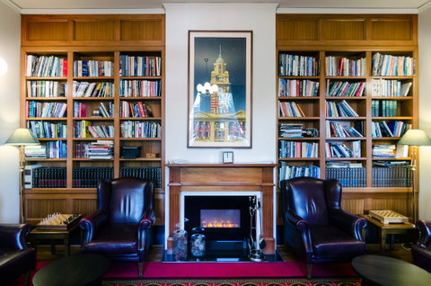 Quest Grand Hotel Melbourne - Accommodation Gladstone 6