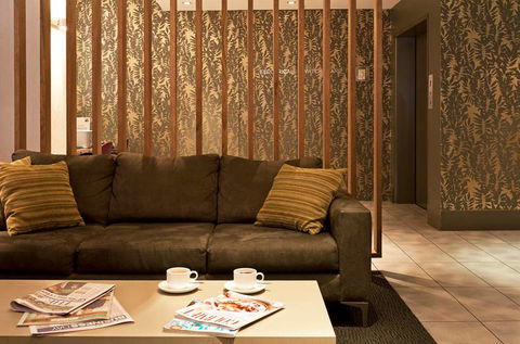 Causeway Inn On The Mall - Accommodation Gladstone 8