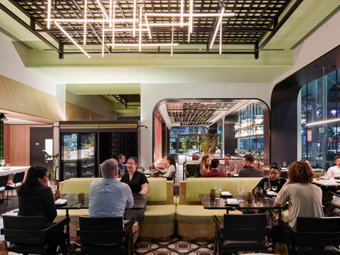 Moevenpick Hotel Melbourne On Spencer - Accommodation Gladstone 10