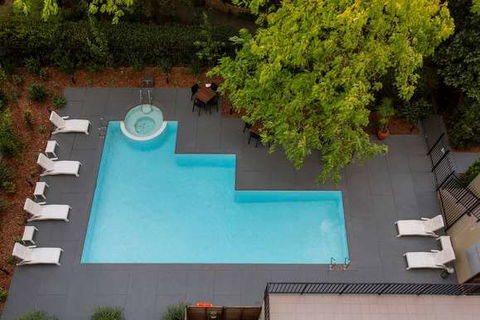 Mantra On Jolimont - Accommodation Gladstone 1