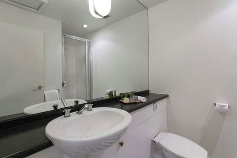 Mantra On Jolimont - Accommodation Gladstone 11